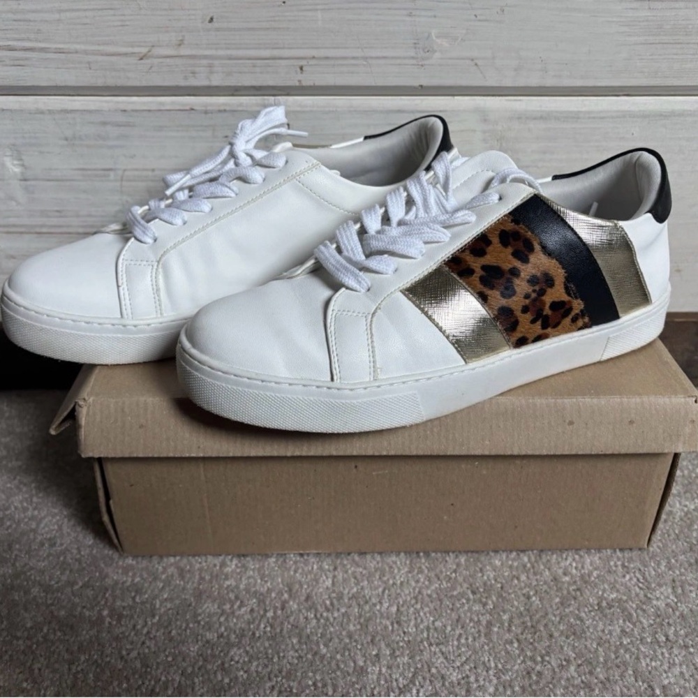 Steve Madden Fone Women’s Sz 11 White/Gold Tone Leopard Print Sneakers